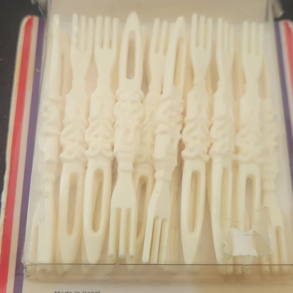 RETRO 1981 PHOENIXWARE COCKTAIL IVORY FORKS.